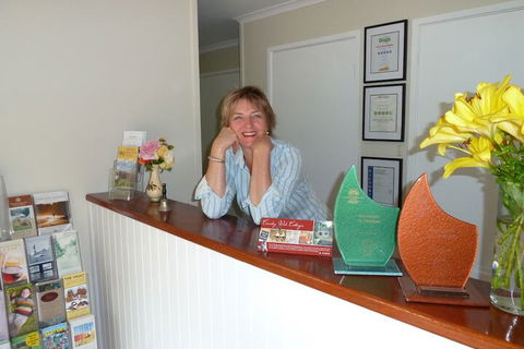 Countrywide Cottages - Redcliffe Tourism 1