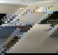 Arlia Sands Apartments - Redcliffe Tourism