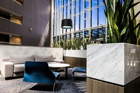 Crowne Plaza Canberra, An IHG Hotel - Redcliffe Tourism 6