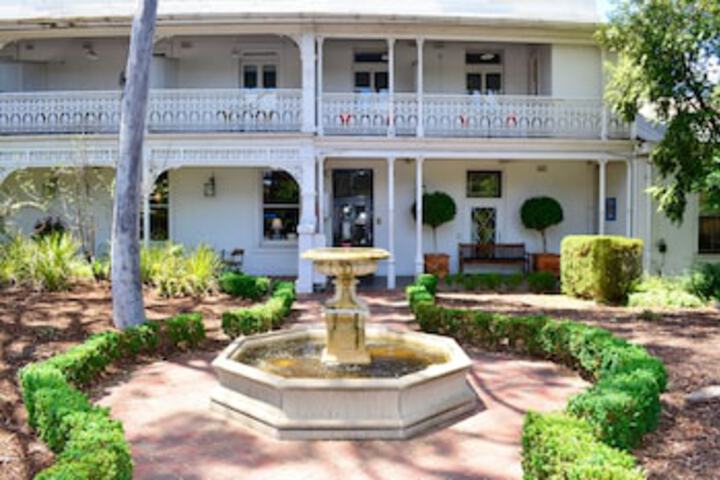Richmond VIC Redcliffe Tourism
