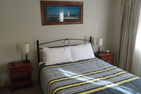 Victoria Lodge Motor Inn & Apartments - Redcliffe Tourism 5