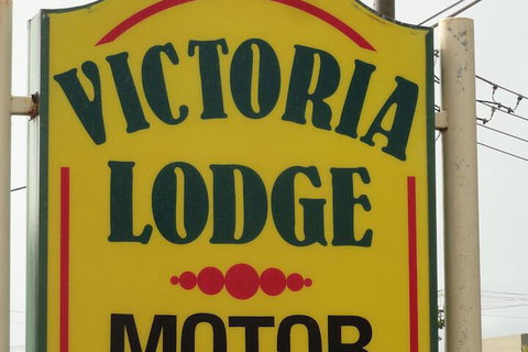 Victoria Lodge Motor Inn & Apartments - Redcliffe Tourism 1
