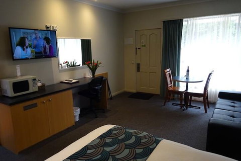 Victoria Lodge Motor Inn & Apartments - Redcliffe Tourism 4