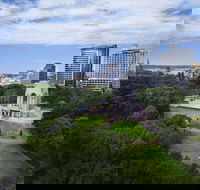 Hyde Park Inn - Redcliffe Tourism