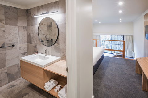 Cradle Mountain Hotel - Redcliffe Tourism 4