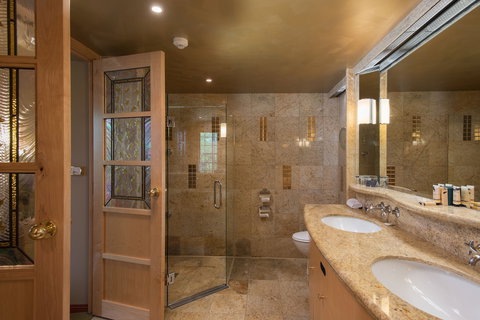 Country Club Tasmania - Redcliffe Tourism 3