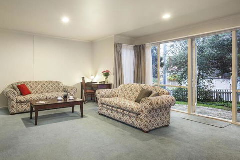 Alphington Serviced Apartments - Redcliffe Tourism 3