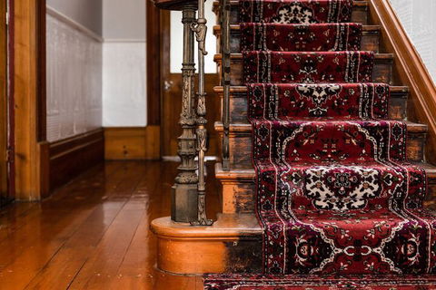 The Dragonfly Inn - Redcliffe Tourism 4