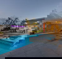 Platinum International - Redcliffe Tourism