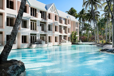 Sheraton Grand Mirage Resort, Port Douglas - Redcliffe Tourism 2