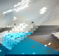Deep Blue Hotel  Hot Springs - Redcliffe Tourism
