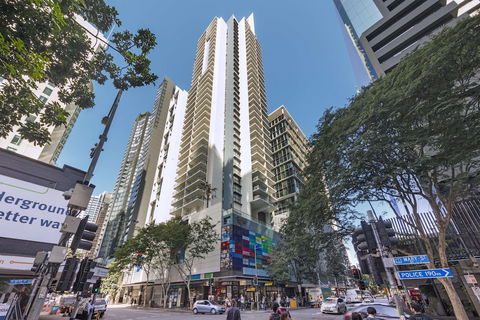 IStay River City Brisbane - Redcliffe Tourism 5