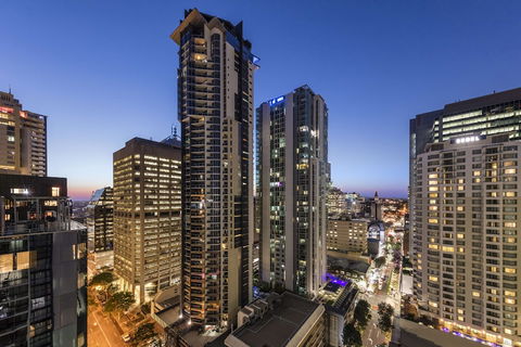 IStay River City Brisbane - Redcliffe Tourism 4