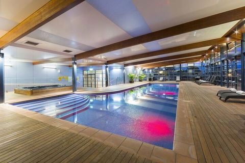 Novotel Canberra - Redcliffe Tourism 7