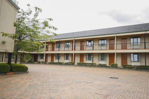 Gateway On Monash Boutique Hotel - Redcliffe Tourism 0