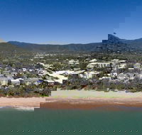 On the Beach Holiday Apartments - Redcliffe Tourism