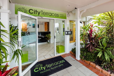 City Terraces Cairns - Redcliffe Tourism 1