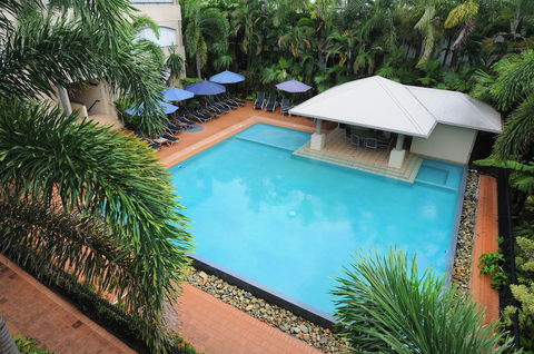 Cayman Villas - Redcliffe Tourism 3