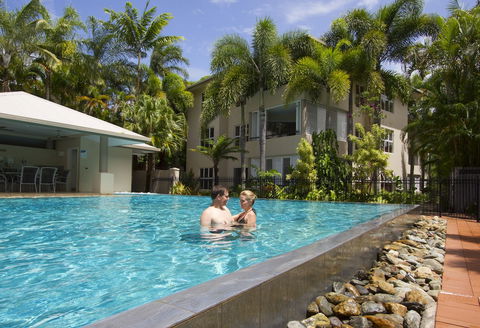 Cayman Villas - Redcliffe Tourism 5