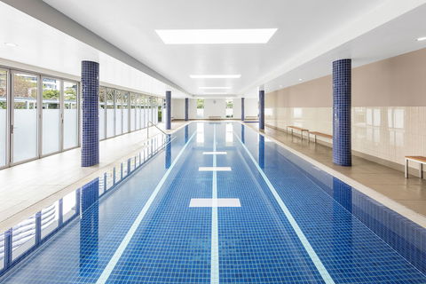 Meriton Suites Broadbeach, Gold Coast - Redcliffe Tourism 4
