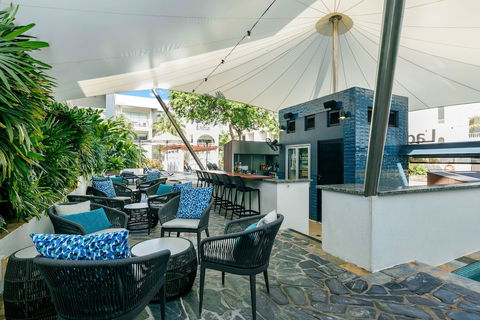 Mantra PortSea - Redcliffe Tourism 4
