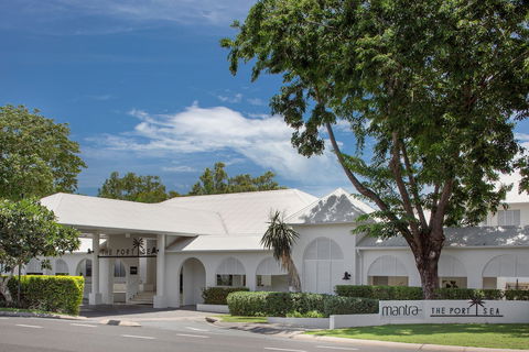 Mantra PortSea - Redcliffe Tourism 1