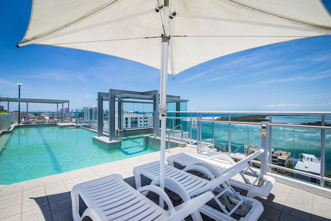 Pumicestone Blue - Redcliffe Tourism 4