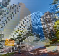 Xanadu Main Beach Resort - Redcliffe Tourism