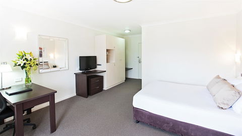 Ibis Styles Canberra Tall Trees - Redcliffe Tourism 6