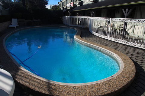 Ascot Motor Inn - Redcliffe Tourism 3