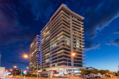 Wyndham Surfers Paradise - Redcliffe Tourism 1