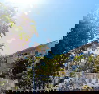 Surfers Del Rey - Redcliffe Tourism