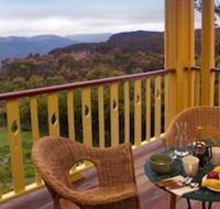 moments Mountain Retreat - Redcliffe Tourism