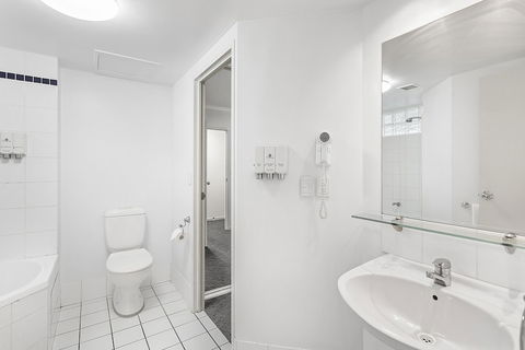 The Landmark Resort Nelson Bay - Redcliffe Tourism 5