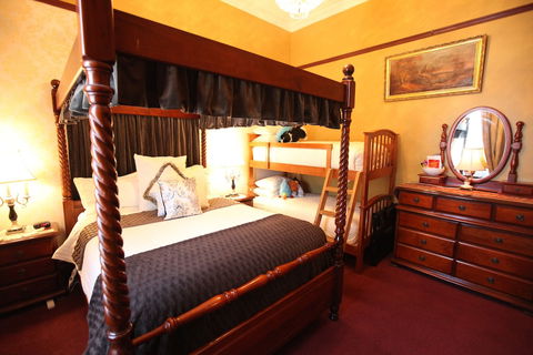 The Grand On Macfie - Redcliffe Tourism 4