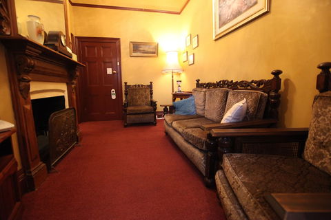 The Grand On Macfie - Redcliffe Tourism 5