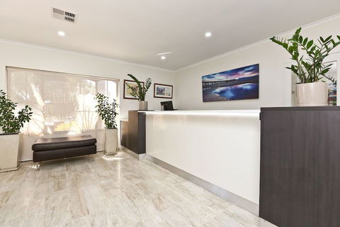 Morphettville Motor Inn - Redcliffe Tourism 2