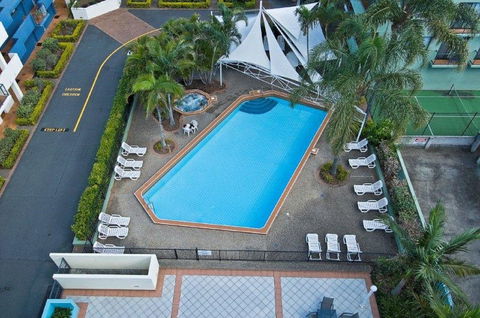 Aqualine Apartments - Redcliffe Tourism 2