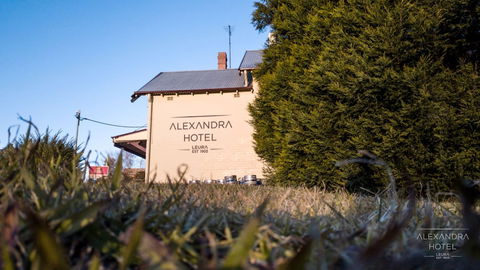 Alexandra Hotel - Redcliffe Tourism 0