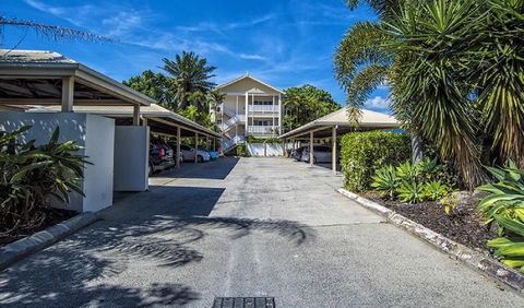 Cairns City Garden Apartment - Redcliffe Tourism 0