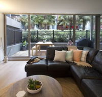 Urban Sea Drift - Rejuvenate Stays - Redcliffe Tourism