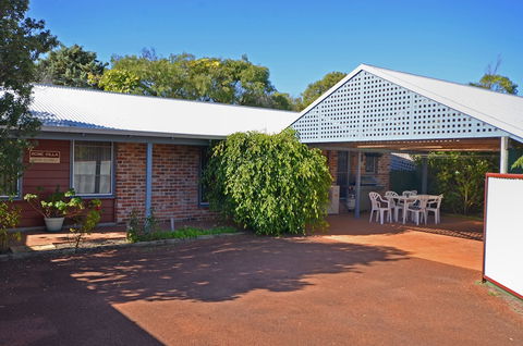 Albany Beachside Accommodation - Redcliffe Tourism 5