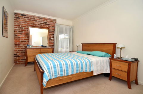 Albany Beachside Accommodation - Redcliffe Tourism 3