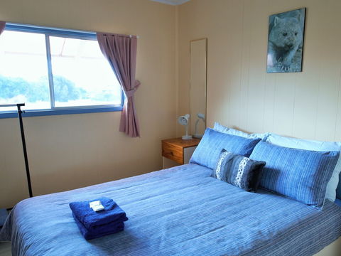 Baudin Beach Apartments - Redcliffe Tourism 0