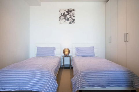 C3CBD Melbourne Apartment - Redcliffe Tourism 3