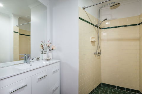 Cumquat House - Redcliffe Tourism 6