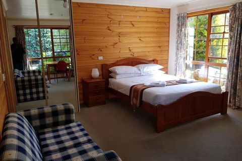 Cradle Chalet - Redcliffe Tourism 2