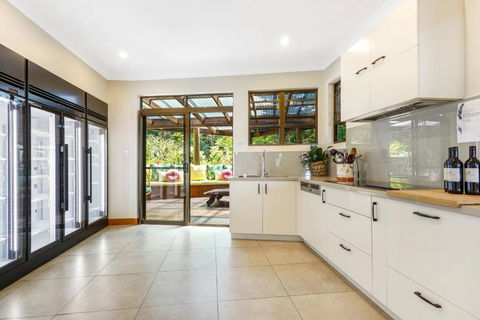 Aquila Retreat - Redcliffe Tourism 5