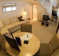 Breathtaker All Suite Hotel - Redcliffe Tourism