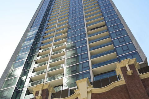 City Tempo Lonsdale St - Redcliffe Tourism 1